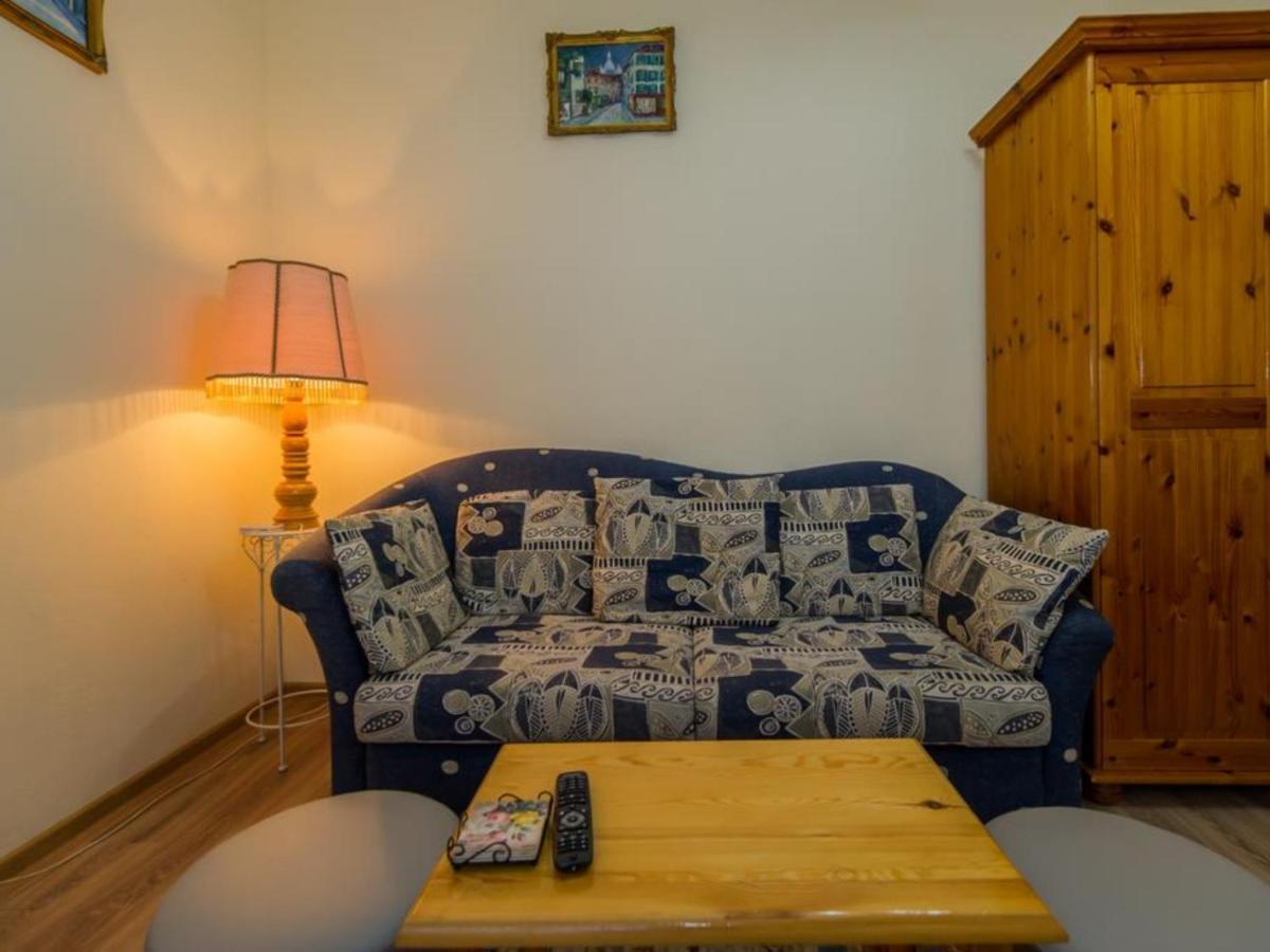 Apartment Carol Private Yard With Barbeque And Parking ซินายา ภายนอก รูปภาพ